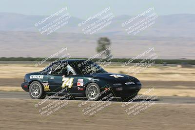 media/Jun-02-2024-CalClub SCCA (Sun) [[05fc656a50]]/Group 3/Qualifying/